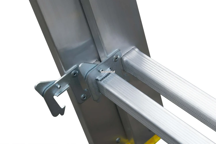 Drabina aluminiowa przemysłowa wielofunkcyjna BS-DW 3x15 150 kg Bayersystem-stopnie.webp