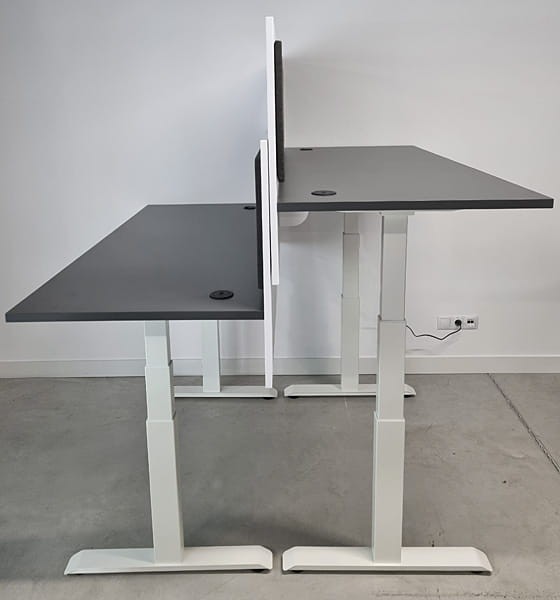 Wizualizacja biurka elektrycznego  - bok