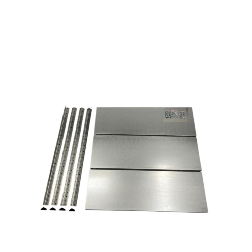 Zestaw regału RGOS D zawiera półki ocynkowane, słupy oraz komplet śrub montażowych. Regał skręcany do samodzielnego montażu.