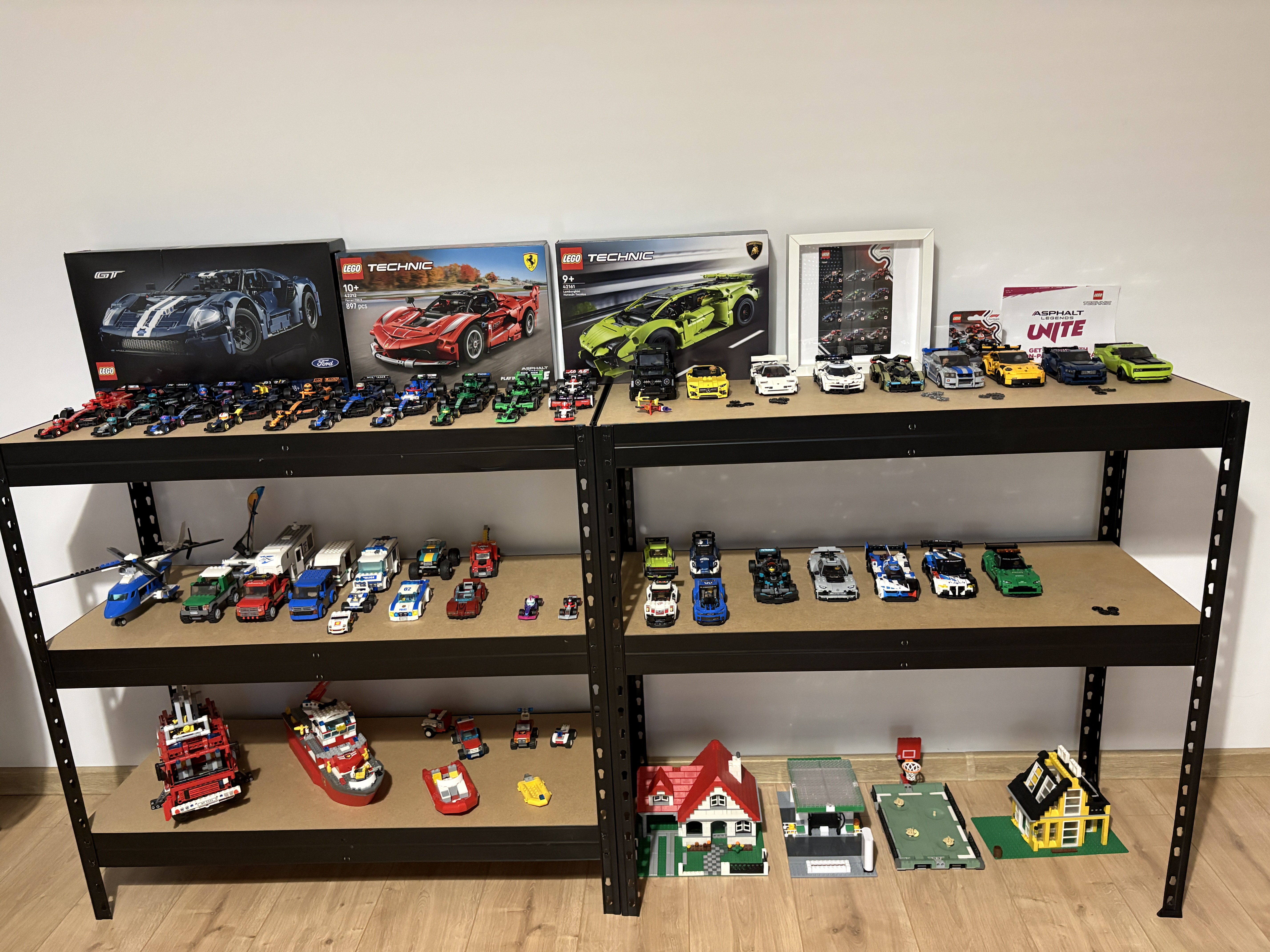 Kolekcja LEGO - regał na sety LEGO
